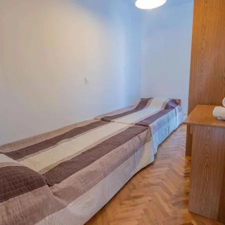 In 41875 Jadranovo